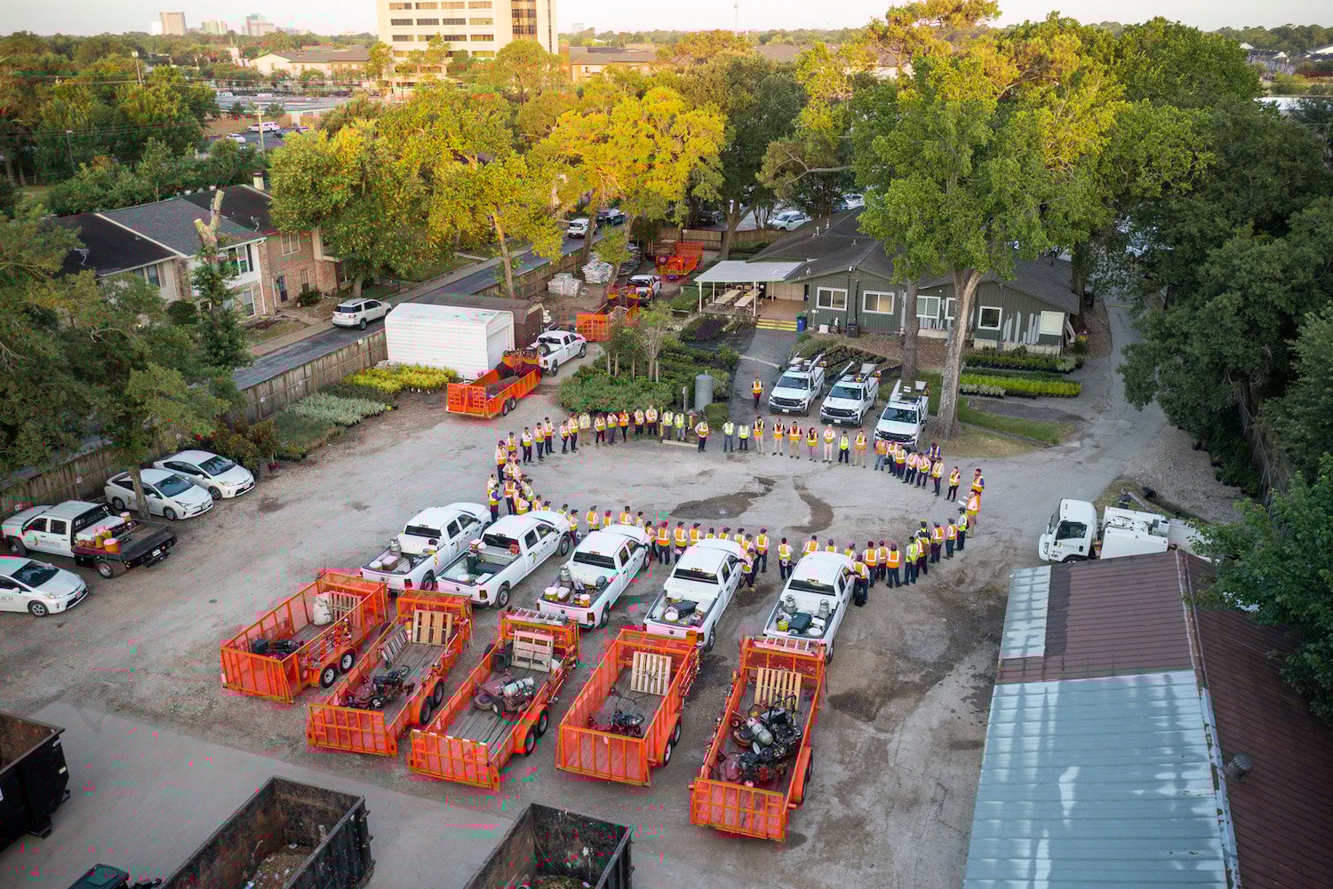 Monarch-office-team-meeting-crew-yard
